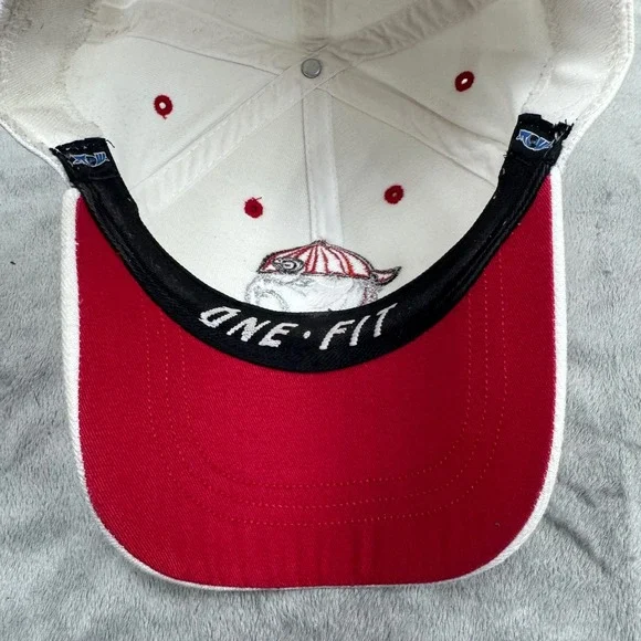 Top of the World Georgia Bulldogs Hat Mens White Red Embroidered Stretch Fit Cap - Picture 13 of 14